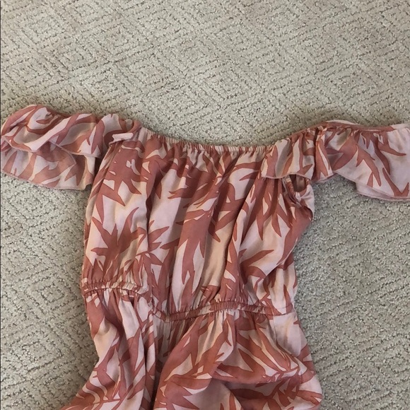 Amuse Society off shoulder pink leaf print romper - Picture 5 of 5